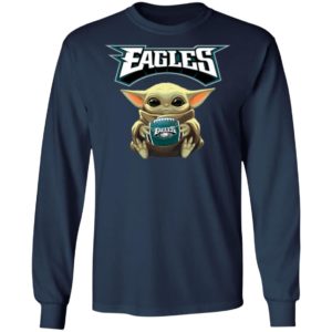 Baby Yoda hug Philadelphia Eagles Star Wars Shirt Hoodie