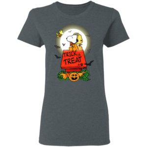 Halloween Trick Or Treat Pumbkin Woodstock And Snoopy T-Shirt