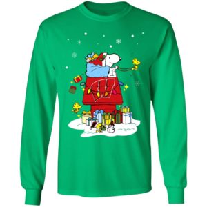 Wisconsin Badgers Santa Snoopy Wish You A Merry Christmas Shirt