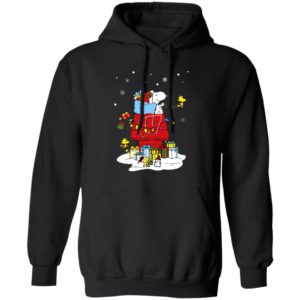 Wisconsin Badgers Santa Snoopy Wish You A Merry Christmas Shirt