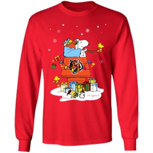 Cincinnati Bengals Santa Snoopy Wish You A Merry Christmas Shirt