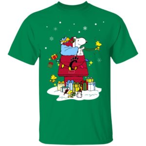 Cincinnati Bearcats Santa Snoopy Wish You A Merry Christmas Shirt