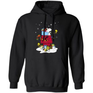 Cincinnati Bearcats Santa Snoopy Wish You A Merry Christmas Shirt
