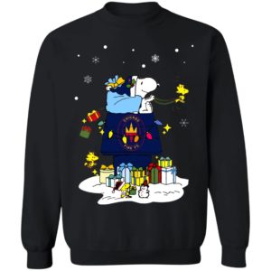 Chicago Fire Santa Snoopy Wish You A Merry Christmas Shirt