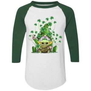 Green Gnome Hugging Baby Yoda St Patty's Day Shirt
