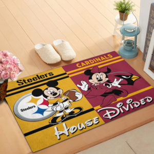 Pittsburgh Steelers vs Arizona Cardinals Mickey And Minnie Teams NFL House Divided Doormat