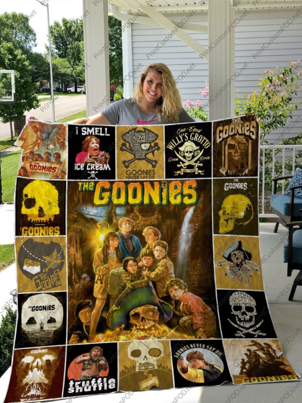 The Goonies I Smell Ice Cream Fleece Quilt Blanket Comfortable
