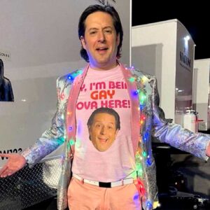 Kaz Wwdits Spoilers Ay I’m Bein Gay Ova Here T-Shirt