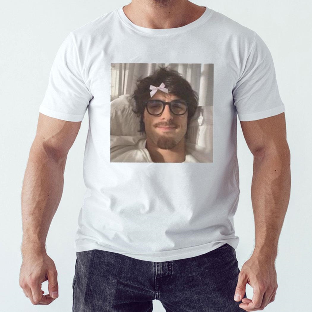 Coquette Jacob Elordi With A Bow Shirt Hoodie