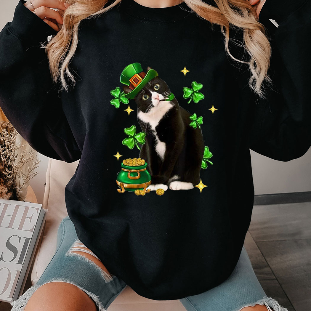 St Patricks Day Tuxedo Cat Shamrock Irish Cat Lover T-shirt Hoodie