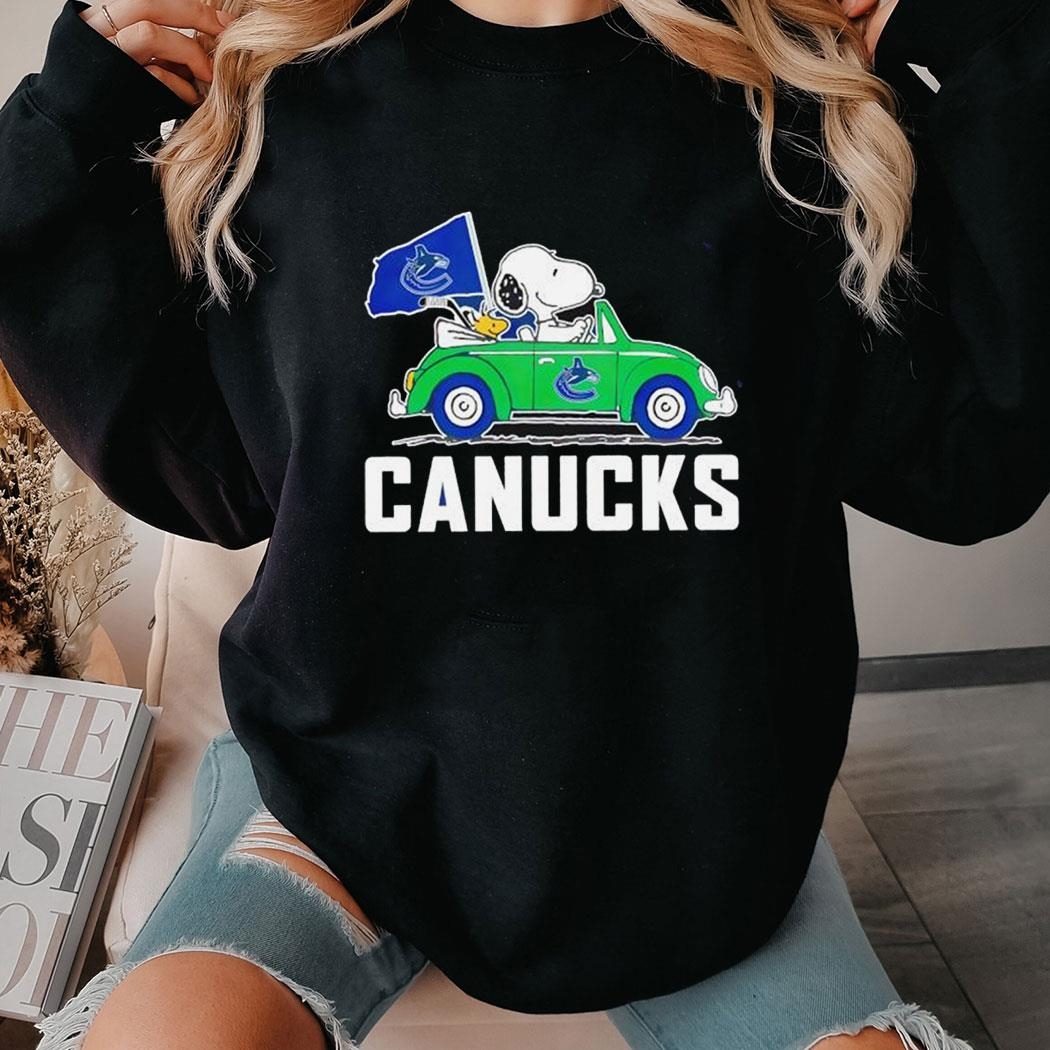 Snoopy And Woodstock Driving Car Vancouver Canucks Shirt Hoodie