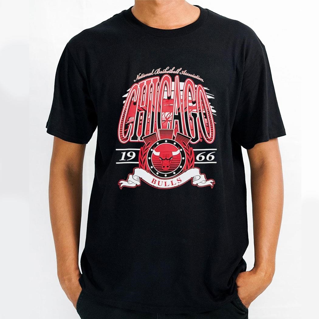 National Basketball Association Chicago Bulls 1966 Retro Shirt