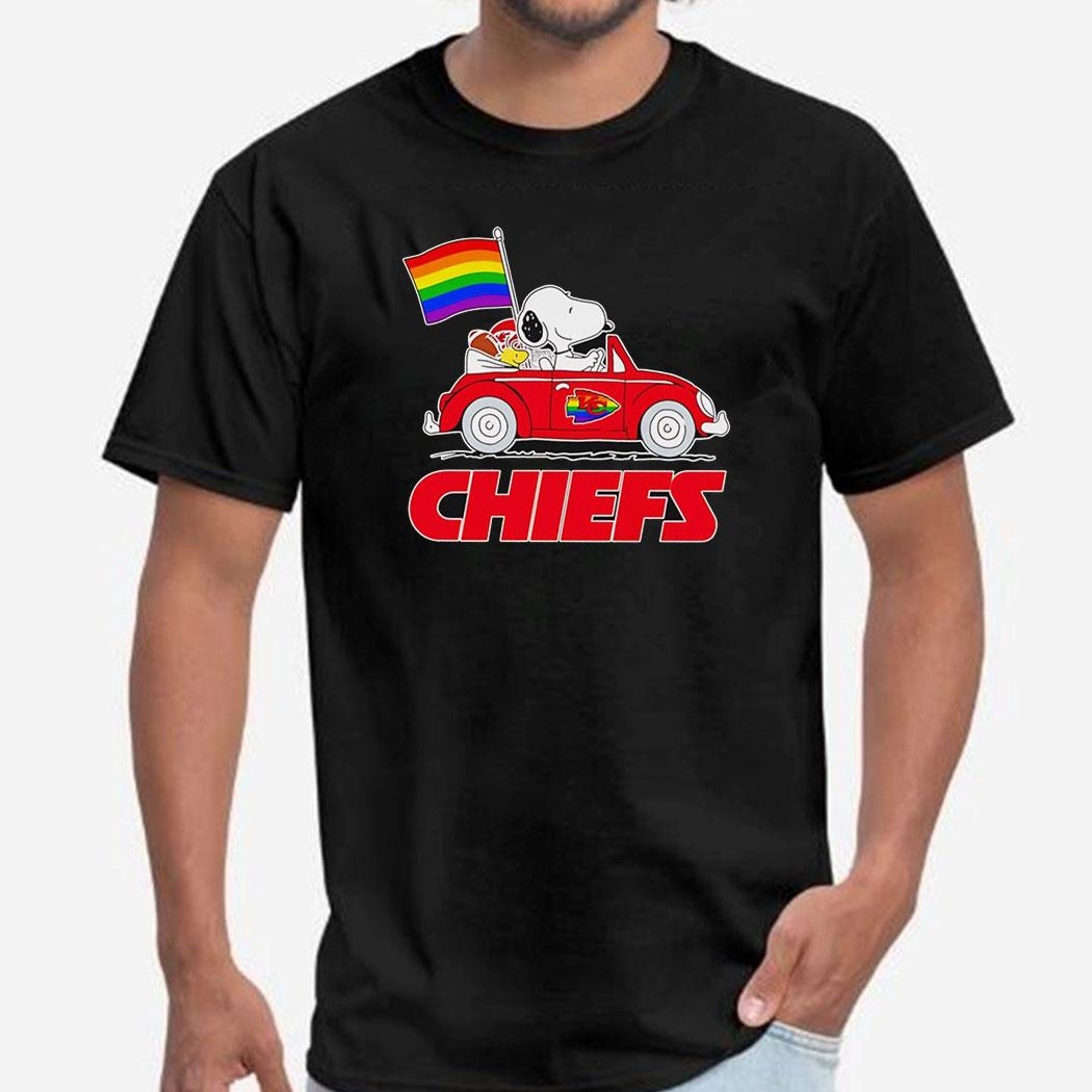 Snoopy And Woodstock Riding Car Kansas City Chiefs With Lgbt Flag Shirt Hoodie