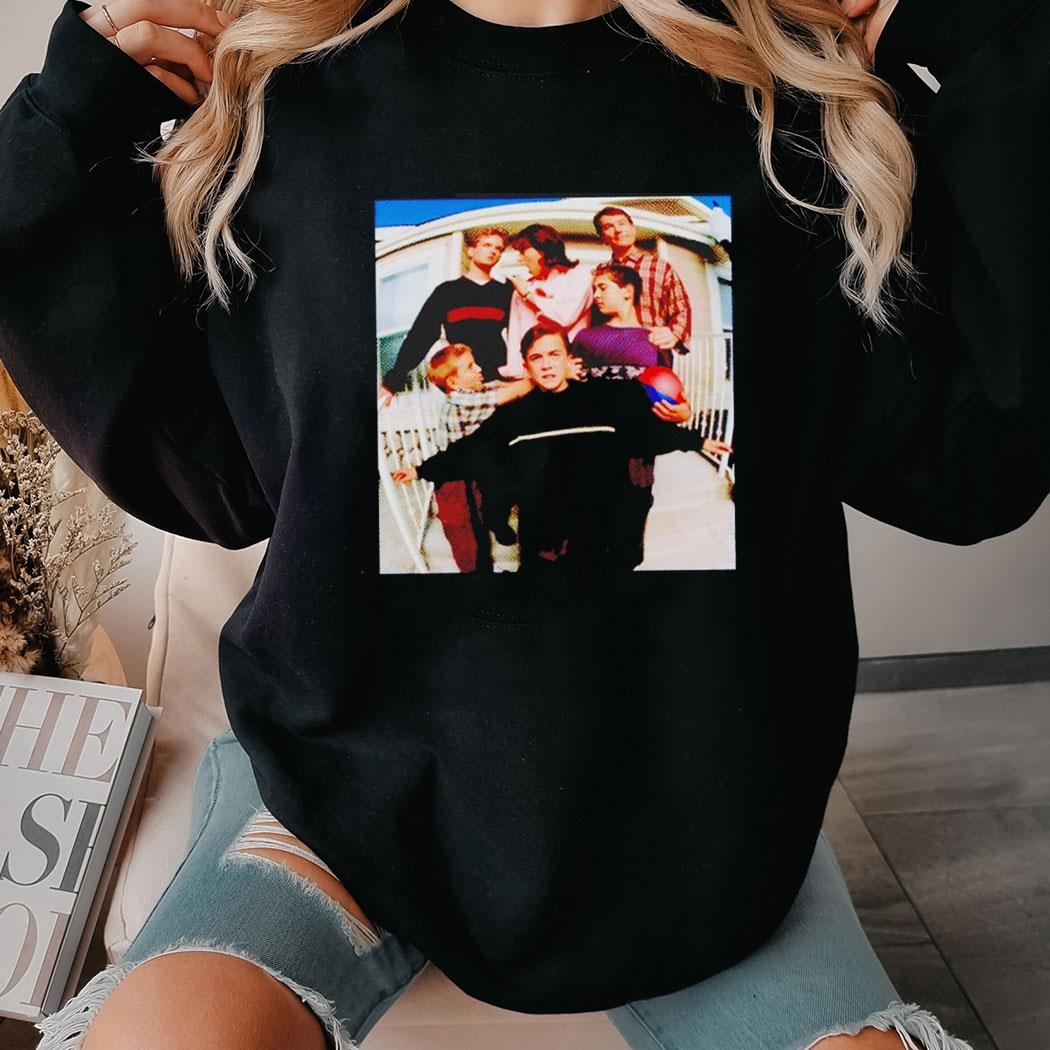 In The Middle Shirt Hoodie