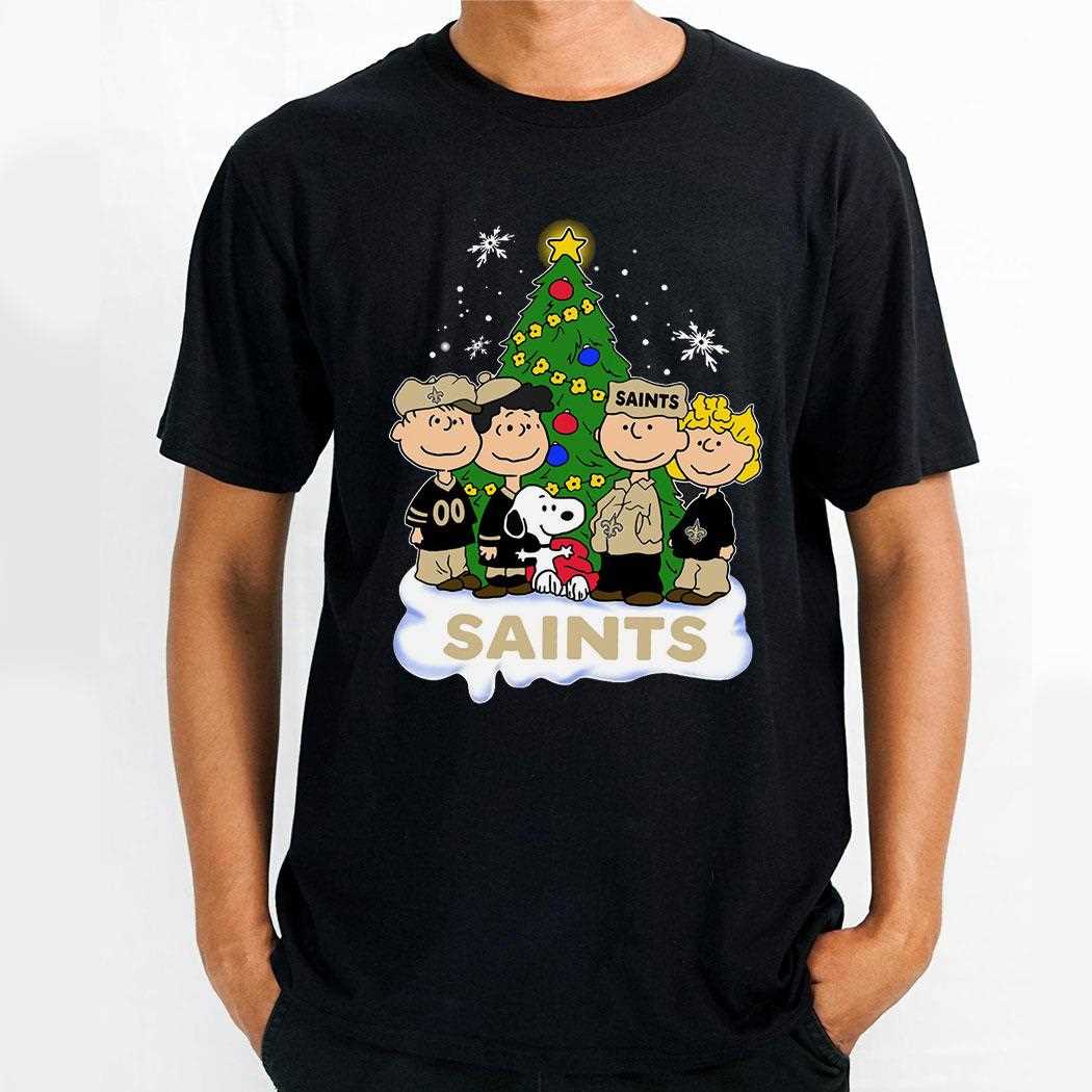 Peanuts Snoopy And Friends Liberty Flames Christmas Tree Sweatshirt