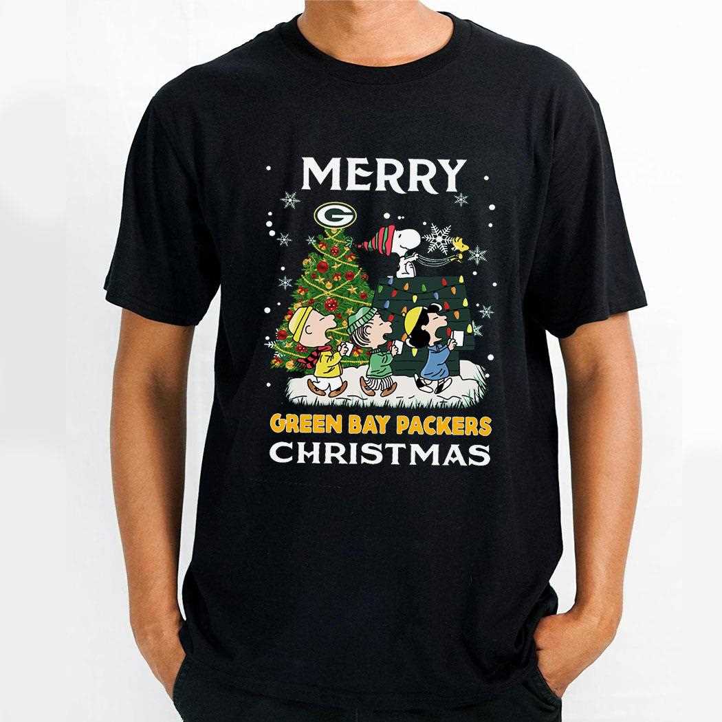 The Peanuts Merry Christmas Green Bay Packers Sweatshirt