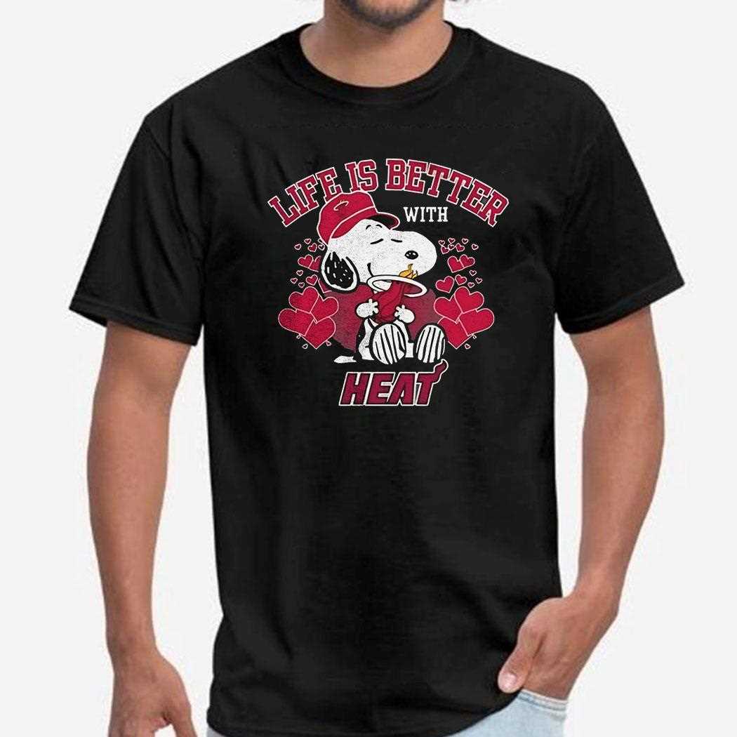 Snoopy Peanuts Life Is Better With New York Jets Shirt Hoodie