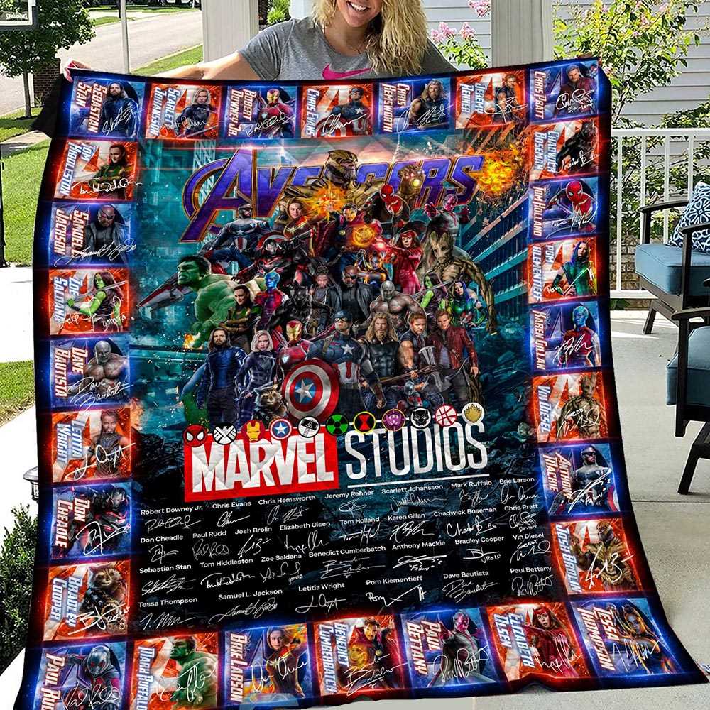 Marvel Studios The Avengers Team Legends Fleece Blanket Quilt