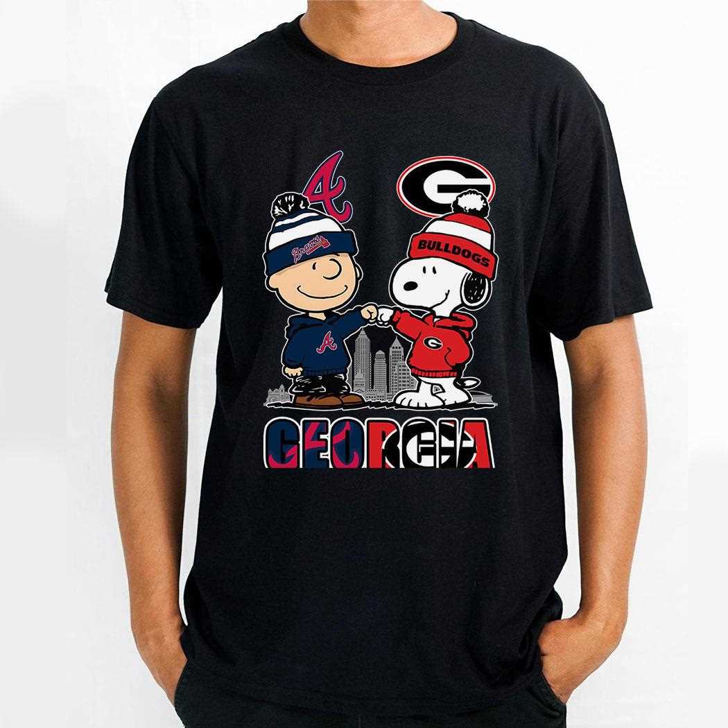 Georgia Bulldogs And Braves Peanuts Fist Bump T-shirt
