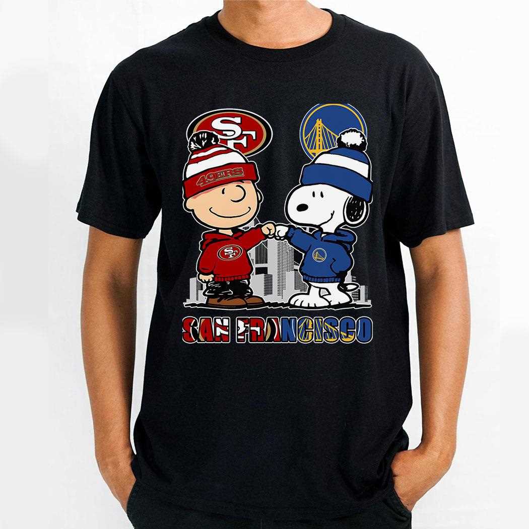 San Francisco 49ers And Warriors Peanuts Fist Bump T-shirt
