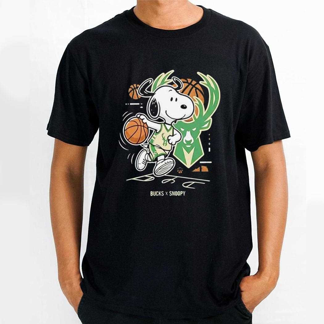 Milwaukee Bucks Snoopy Peanuts Nba Basketball Tee