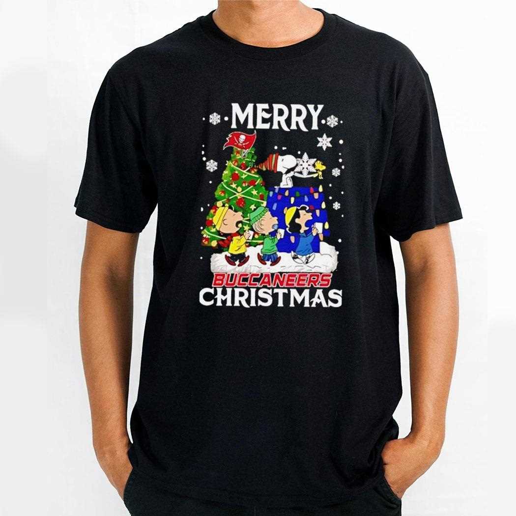 Snoopy And Friends Merry Tampa Bay Buccaneers Christmas Cute Cartoon Tee
