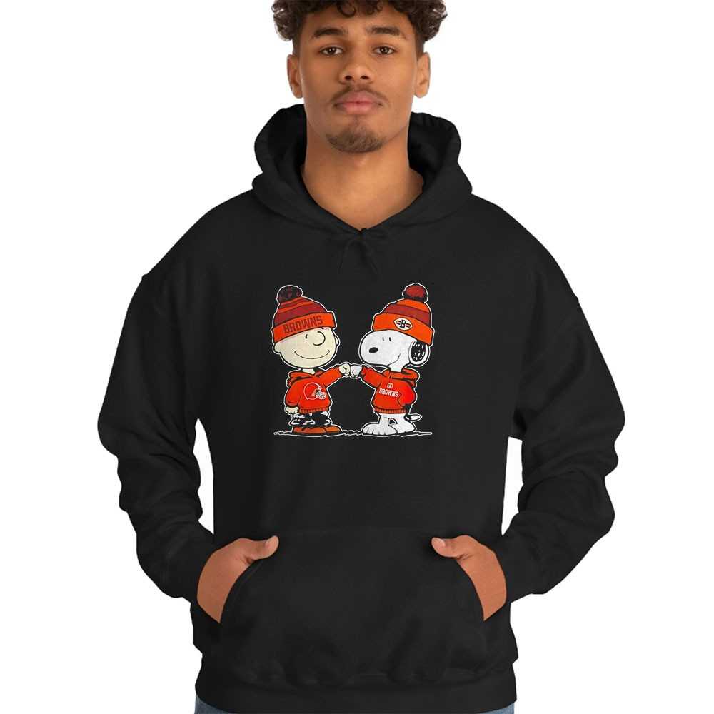 Cleveland Browns X Charlie Brown And Snoopy High Five Go Browns Tee Cleveland Browns X Charlie Brown And Snoopy High Five Go Browns Tee