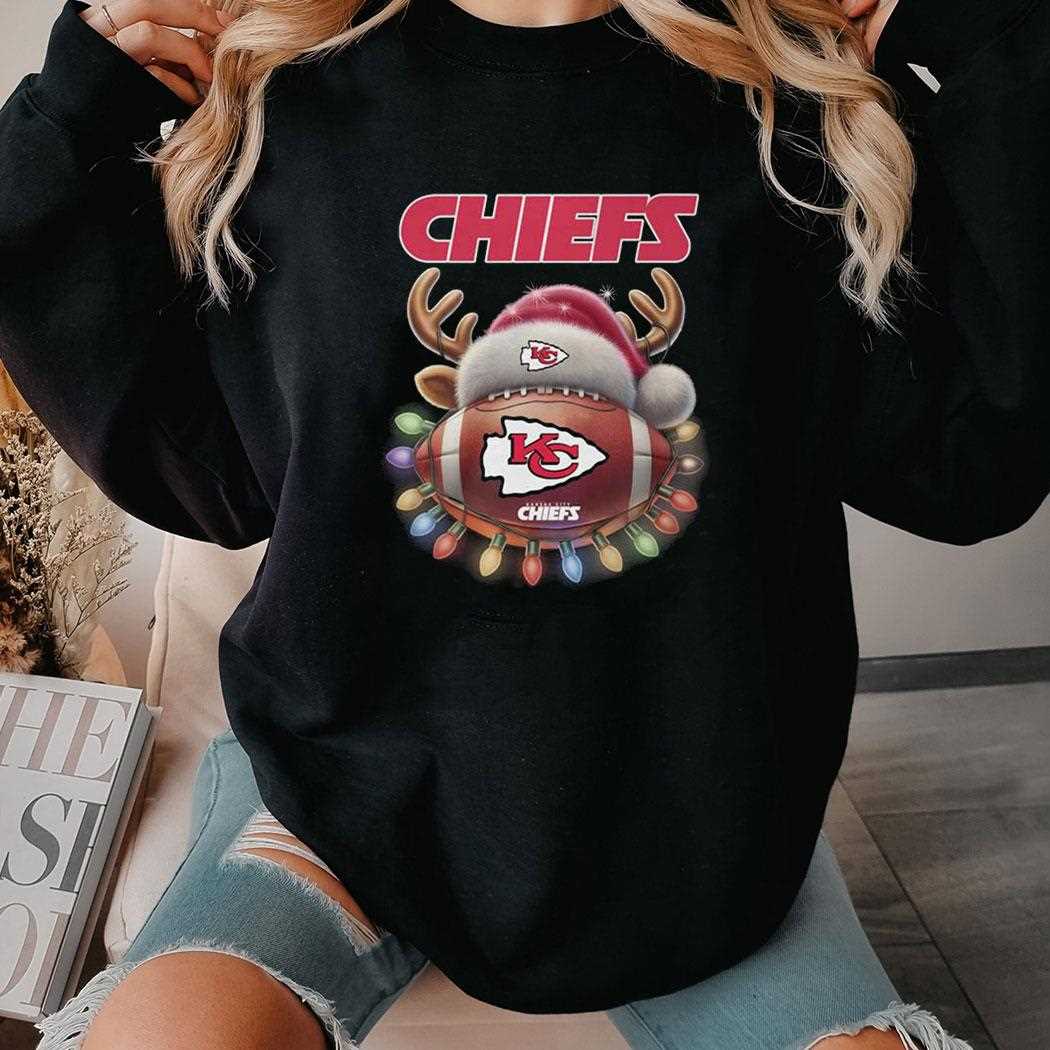 Kansas City Chiefs 2025 Football Santa Hats Christmas Funny Tee Kansas City Chiefs 2025 Football Santa Hats Christmas Funny Tee