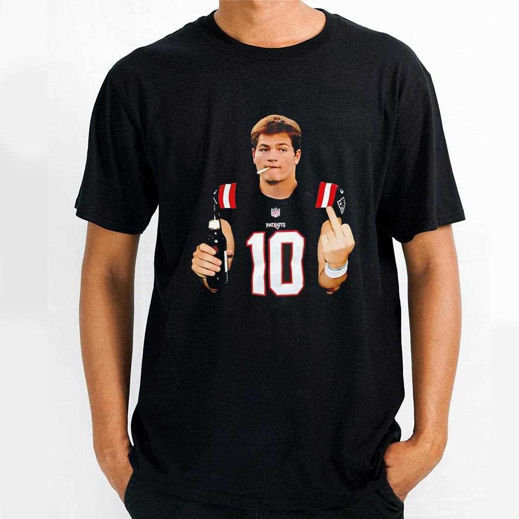 Drake Maye New England Patriots Smoking And Drinking Middle Finger Tee